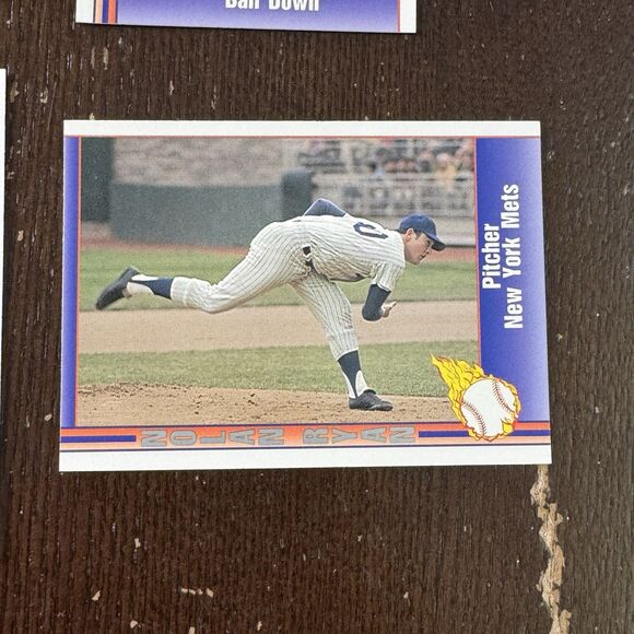 Nolan Ryan 12 Card Lot NM With Pacific Bloody Lip Real Gamer #92 & 1984 Topps - Picture 13 of 13